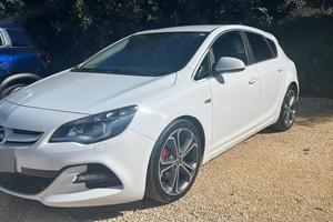 Opel astra 2.0 cdti 195 cv biturbo gasolio
