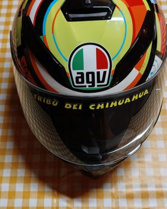casco valentino rossi "tribe 46"