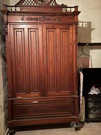 Armadio vintage fine 800 inizio 900 in legno
