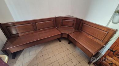 tavolo con giropanca in legno