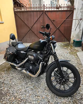 harley iron 883 sportster 2011