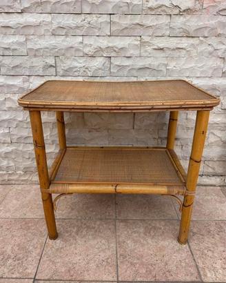 tavolino in rattan