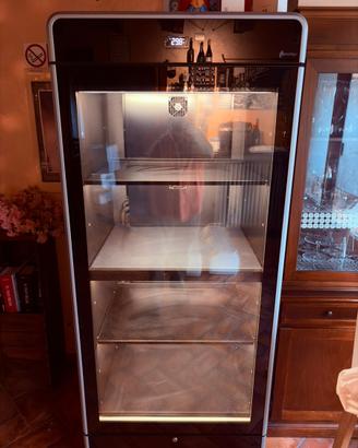 Frigo vetrina vini