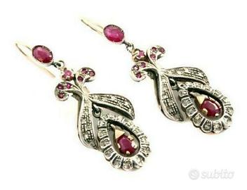 Orecchini d 'epoca in oro di titolo inferiore con 