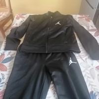 completo pantalone e casacca Nike Jordan 