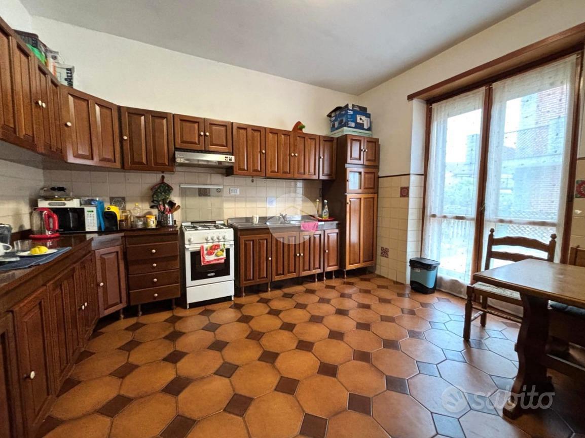 3 LOCALI A NONE - Vista 3