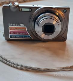 Samsung ST5000 14.2MB, zoom ottico 7x, Touchscreen