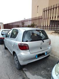 Toyota Yaris 2000