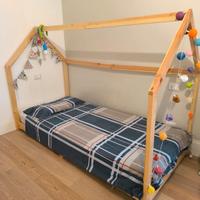 letto montessoriano a casetta