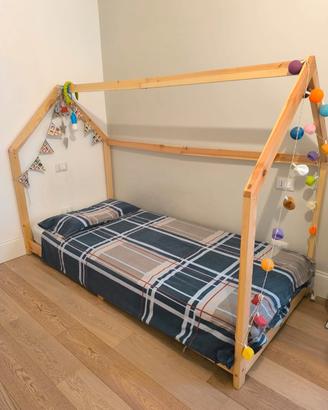 letto montessoriano a casetta
