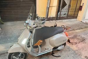 Vespa GT 300 cc