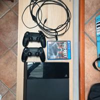 Playstation 4 + 2 controller + 1 gioco