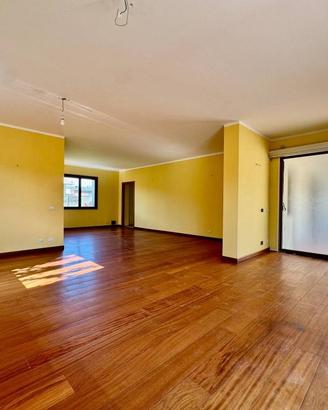 Appartamento di 255 m² con più di 5 locali a Borgo