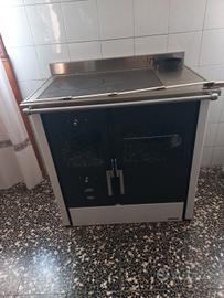 stufa a legna con forno