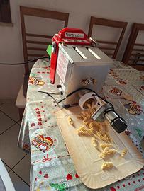 Macchina per la pasta 