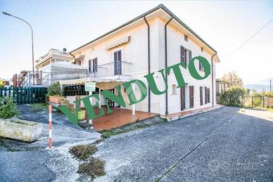 4 LOCALI A COLLI SUL VELINO