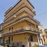 Esclusivo palazzetto su 3 livelli + terrazzo