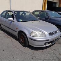 Honda Civic 3 Porte EJ9 Demolita - Per Ricambi