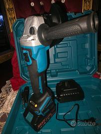 smerigliatrice ricaricabile