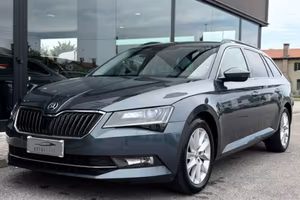 SKODA Superb 2.0 TDI 150CV DSG Wagon Style