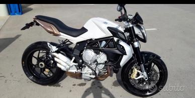 MV AGUSTA BRUTALE 675 2013