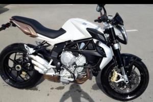 MV AGUSTA BRUTALE 675 2013