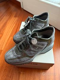 Hogan Interactive donna