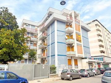 Quadrilocale tripla esposizione zona Carrassi Bari