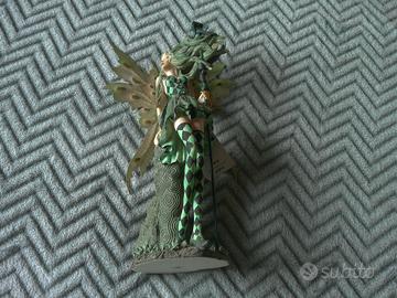 Fata di ceramica usata da collezione