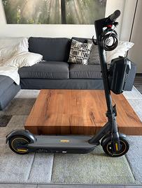 Monopattino elettrico Ninebot G30 MAX