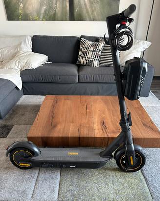 Monopattino elettrico Ninebot G30 MAX
