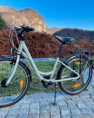 Bicicleta CUBE Ella 240 Lunar Salmon 24” 9-12 anni