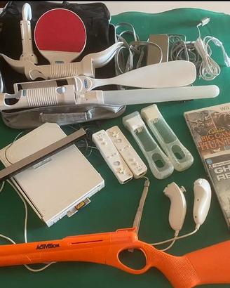 WII completa di accessori  perfetta