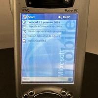 Compaq iPAQ H3870 (H3800 series) Pocket PC 2002