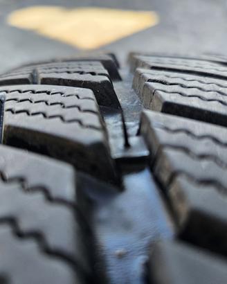 Atlas Polarbear UHP 2 245/45 R19 102V XL