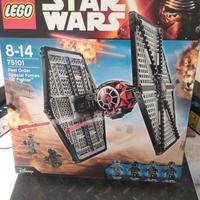 Lego caccia First order 