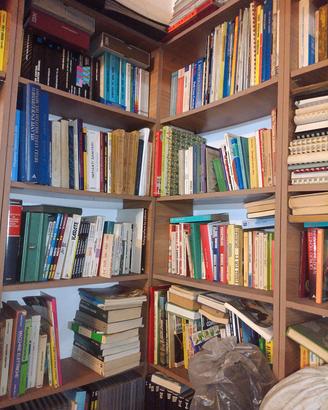lotto di 2800 libri