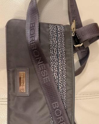 Pochette con tracolla piatta