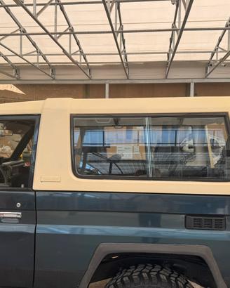 Hard Top Toyota Land Cruiser 73 / 74
