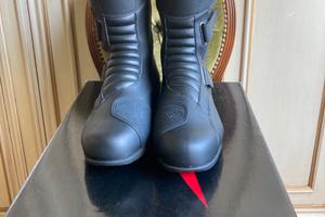 Stivali moto Alpinestar 44 nuovi