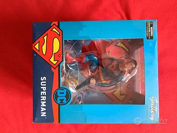 Superman diorama