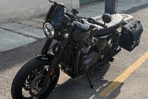 Triumph Bonneville T120 Black MY26 - 800 km - Full
