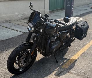 Triumph Bonneville T120 Black MY26 - 800 km - Full