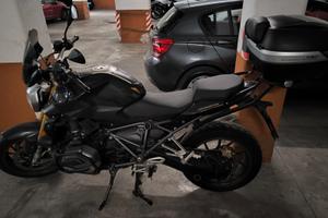 BMW R1200R (giugno 2017)