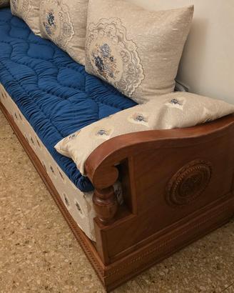 salotto marocchino 2m + 2 m +2m  tutto vero legno 