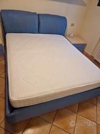 Letto matrimoniale con cassone contenitore 