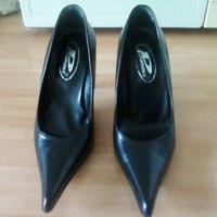 scarpe decoltè nere  con tacco 7 cm  come nuove  t