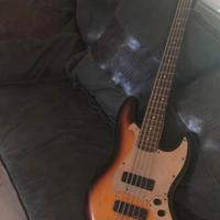 Fender jazzbass 5 corde Messicano