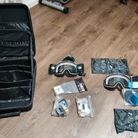 Occhiali maschera e porta maschere 