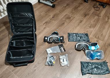 Occhiali maschera e porta maschere 